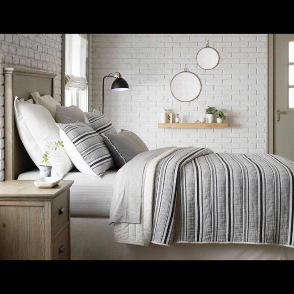 Textured Stripe Quilt Railroad Gray - Hearth & Hand™ with Magnolia